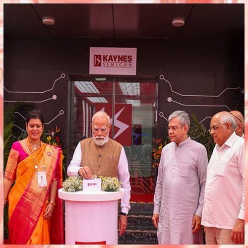 India to have four semiconductor plants ready by 2026: Vaishnaw