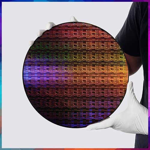IBM debuts world’s first sub-1 nanometer chip technology